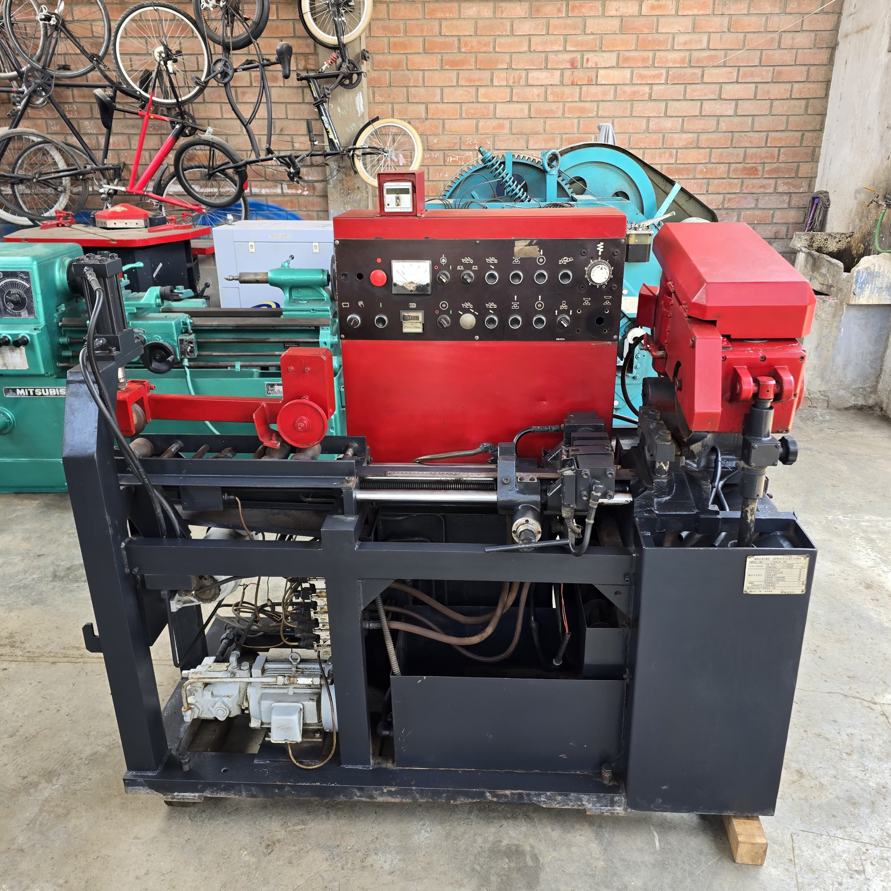 Tronzadora / Sierra Circular AMADA CM-400A